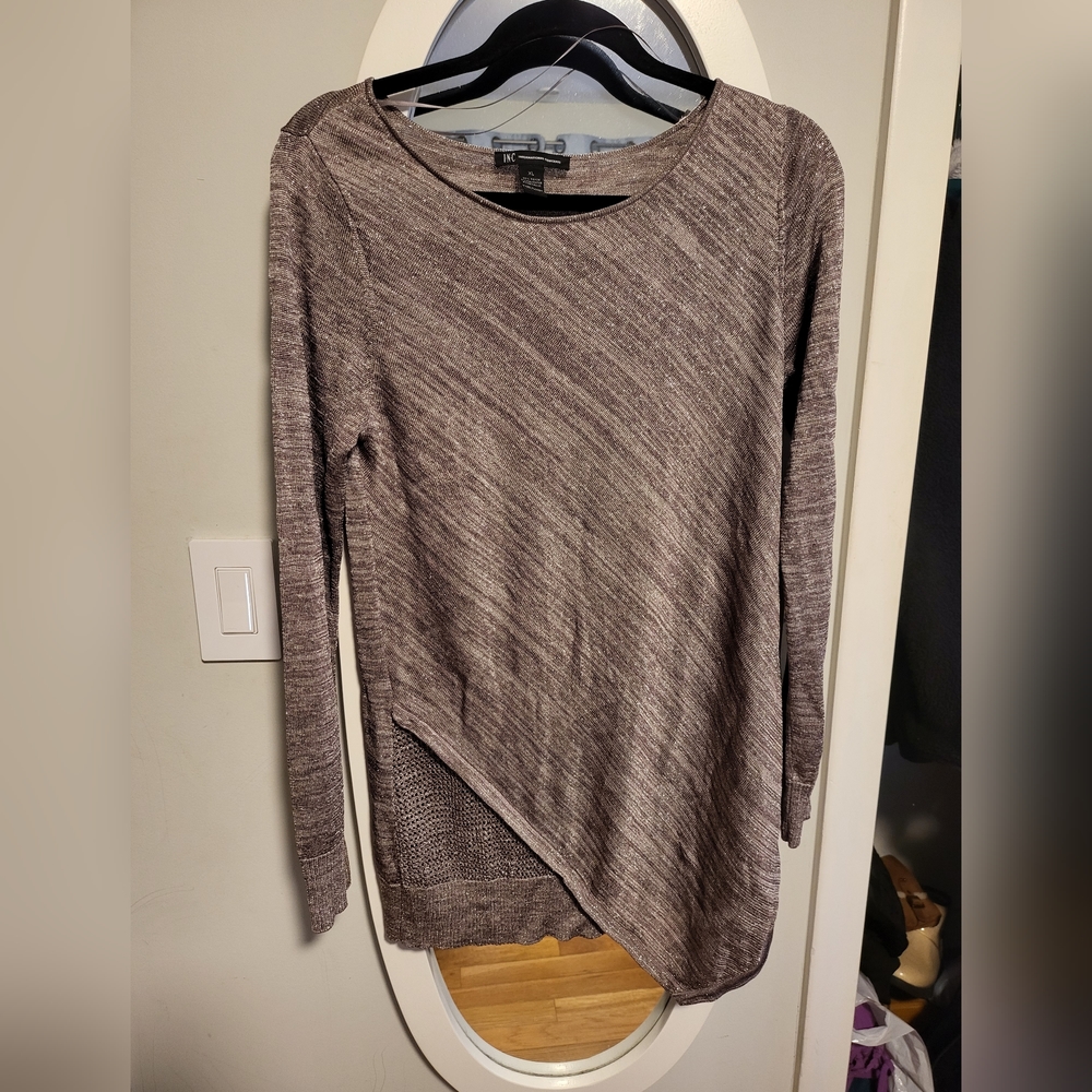 Sparkle silver/taupe INC top.